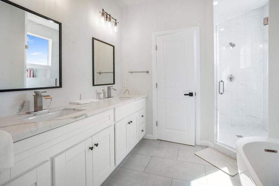 Two vanity sinks for the primary bathroom!