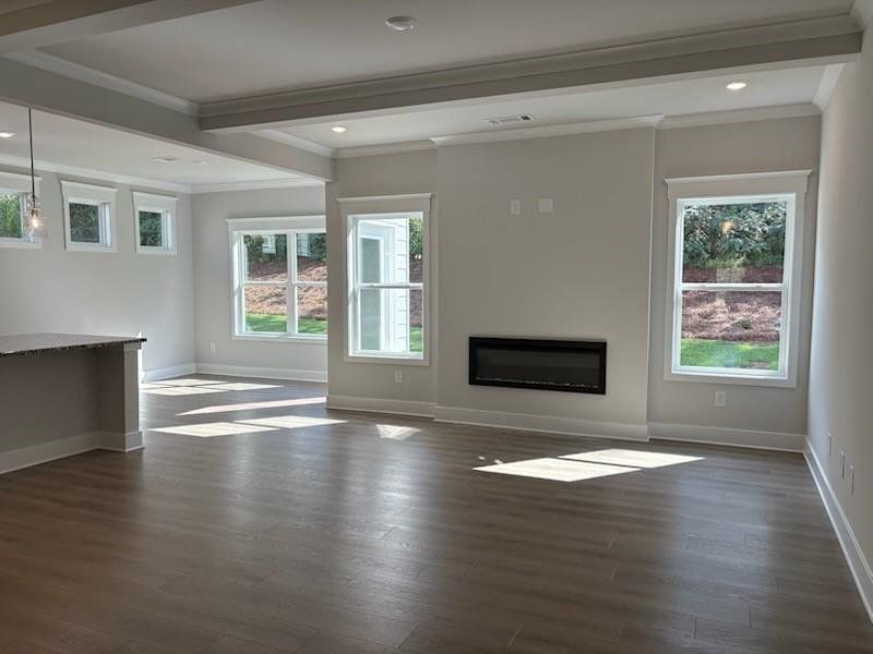 Spacious, unfurnished interior of a new home in Greenefield, Cartersville (Image 13).