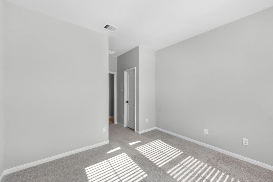 Spacious, unfurnished interior of a new home in Dellrose, Hockley (Image 34).