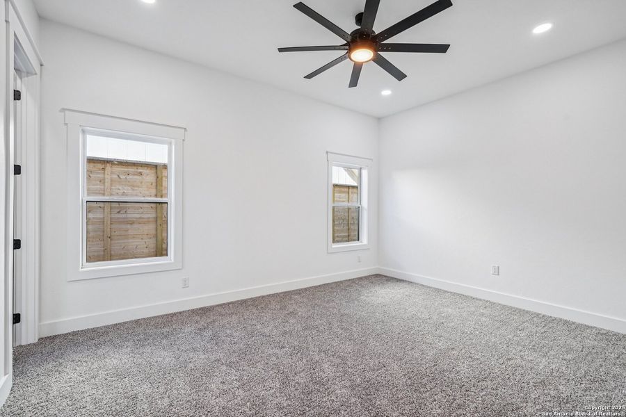 Spacious, unfurnished interior of a new home in , Kerrville (Image 20).