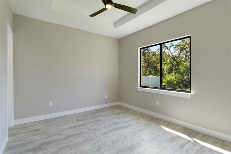 Spacious, unfurnished interior of a new home in , Rotonda West (Image 26).