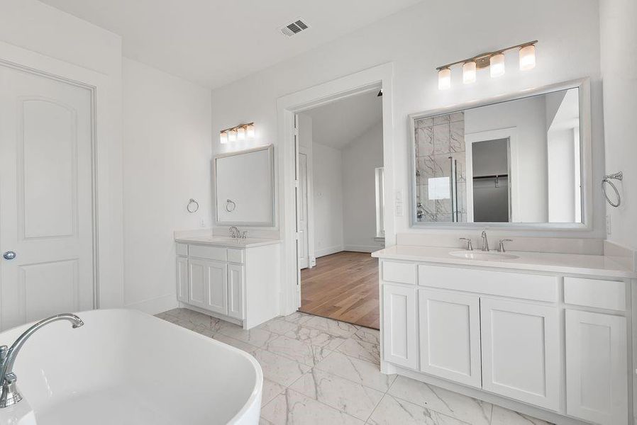 Furnished interior view inside a new home in Silverleaf Estates in Frisco, Frisco (Image 25).