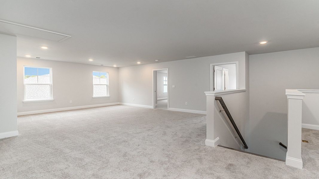 Spacious, unfurnished interior of a new home in Eden Springs, Longs (Image 15).