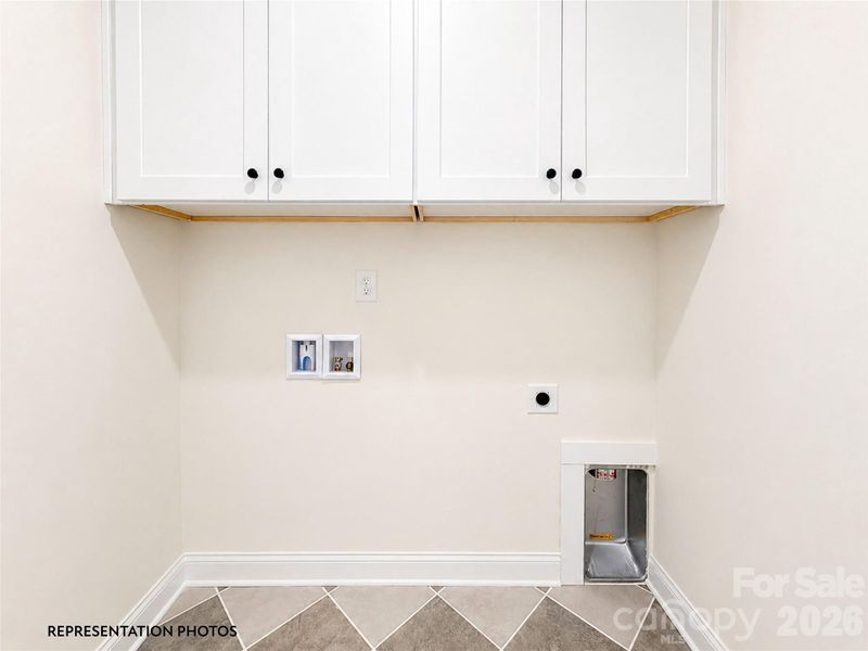 Spacious, unfurnished interior of a new home in , Charlotte (Image 18).
