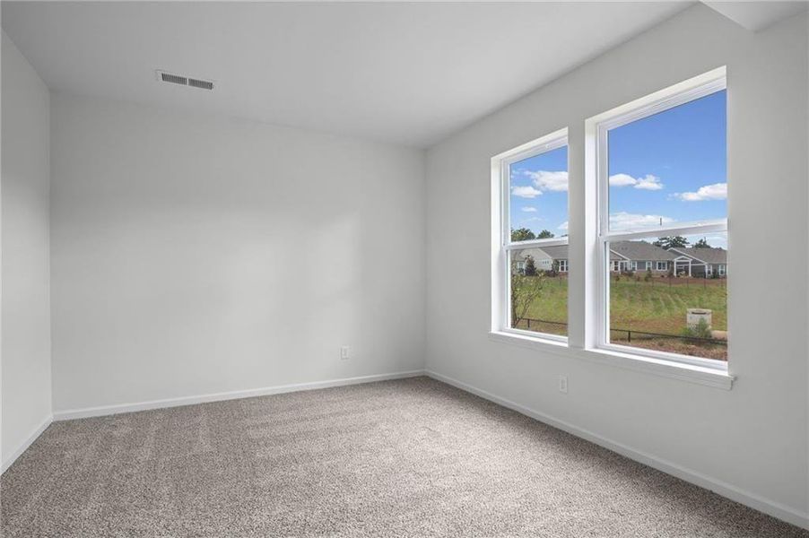 Spacious, unfurnished interior of a new home in Laurel Farms, Dallas (Image 36).