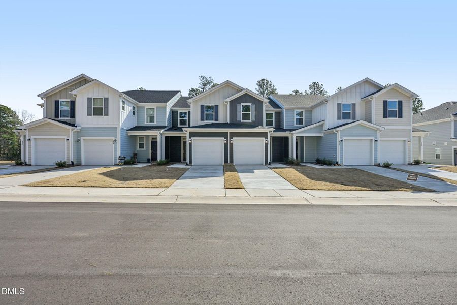 1-web-or-mls-212 Parker Lane-S0503-001