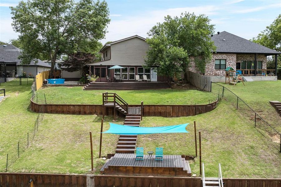Community amenities in , Gun Barrel City (Image 27).