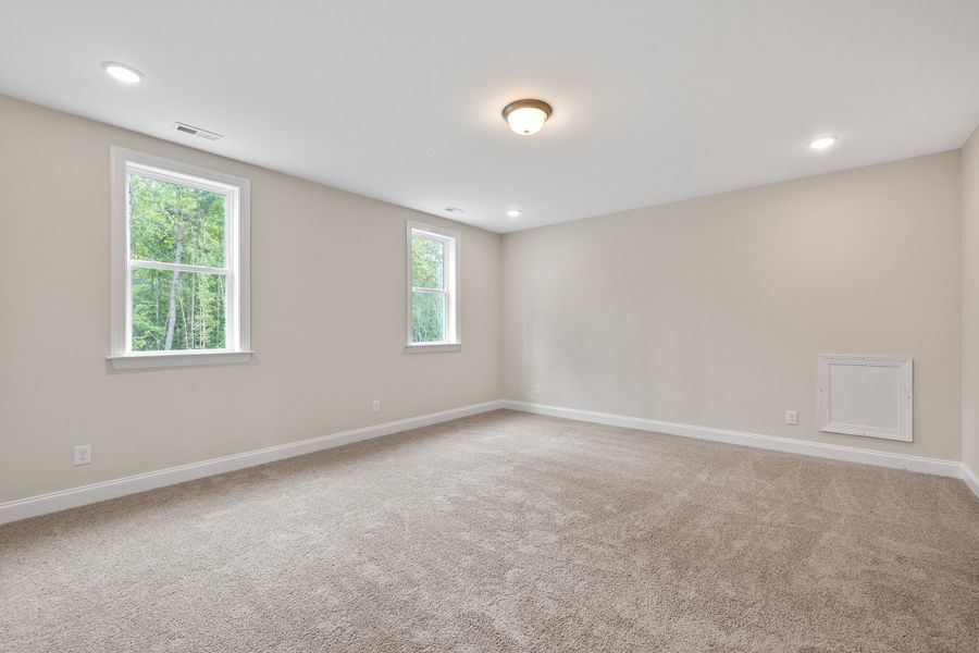 Representative unfurnished interior of a home built from the The Chandler by RobuckHomes in Baylee Ridge, Selma (Image 199).