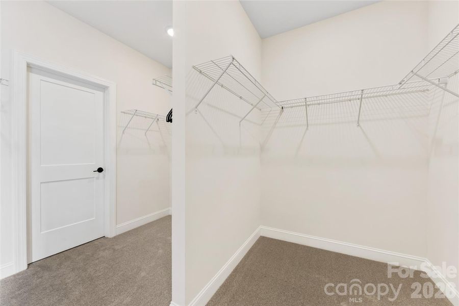 Spacious, unfurnished interior of a new home in , Waxhaw (Image 41). Spacious, unfurnished interior of a new home in , Waxhaw (Image 41).