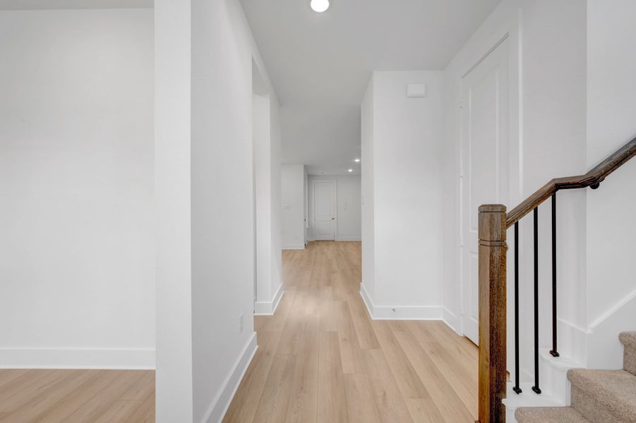 Spacious, unfurnished interior of a new home in The Retreat at Harvest, Argyle (Image 13). Spacious, unfurnished interior of a new home in The Retreat at Harvest, Argyle (Image 13).