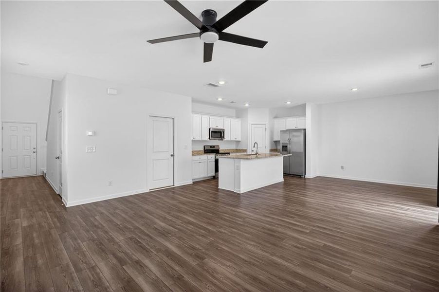 Spacious, unfurnished interior of a new home in , Union City (Image 18). Spacious, unfurnished interior of a new home in , Union City (Image 18).
