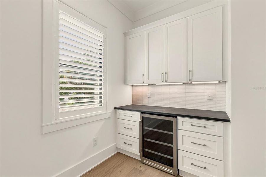 Furnished interior view inside a new home in , Tampa (Image 54).