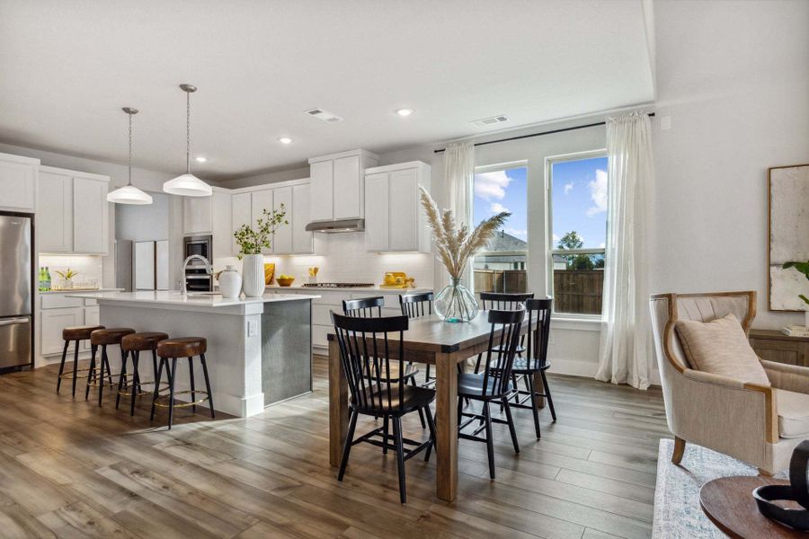 Furnished interior view inside a new home in Dove Hollow, Waxahachie (Image 9).