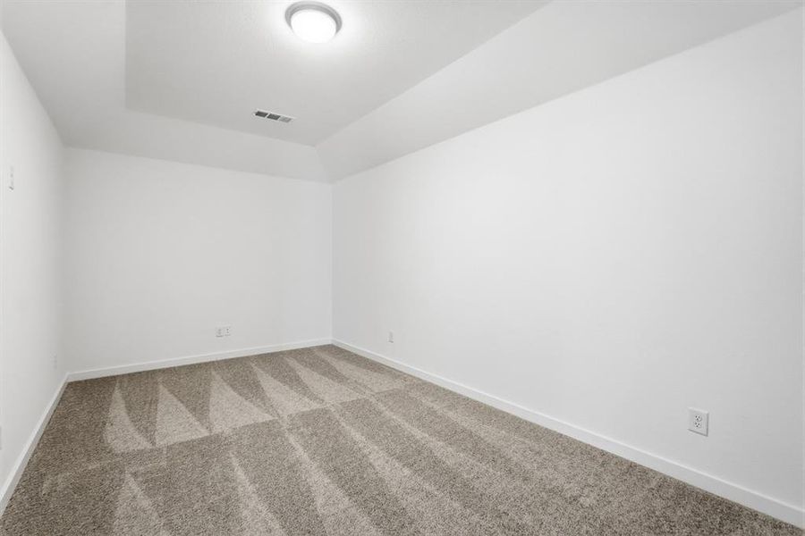 Spacious, unfurnished interior of a new home in Sandbrock Ranch, Aubrey (Image 17). Spacious, unfurnished interior of a new home in Sandbrock Ranch, Aubrey (Image 17).