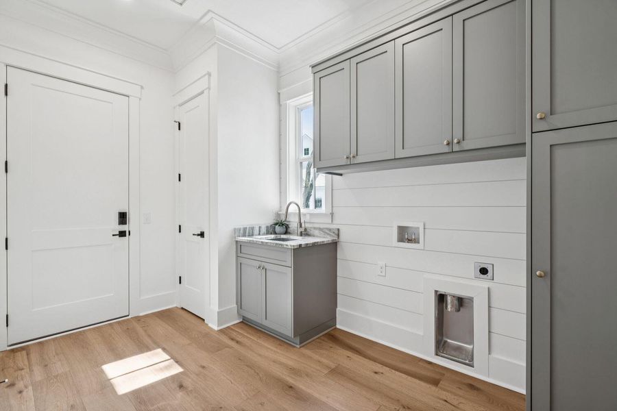 Furnished interior view inside a new home in , Johns Island (Image 35).