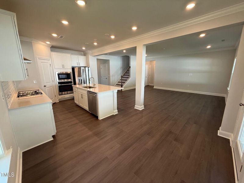 35 kitchen family room