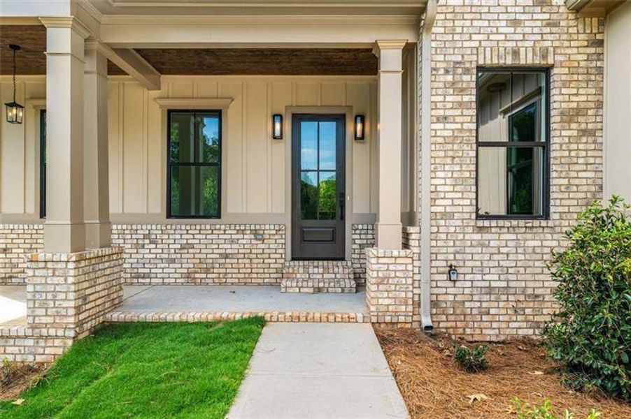 Exterior details and patio area of a home in , Jefferson (Image 4).