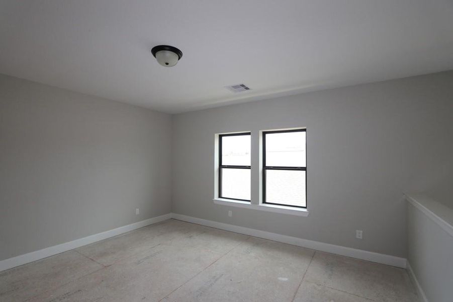 Spacious, unfurnished interior of a new home in Kresston, Magnolia (Image 7).