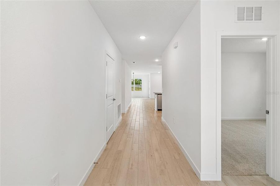 Spacious, unfurnished interior of a new home in Aspire at Canter Creek, Davenport (Image 17).