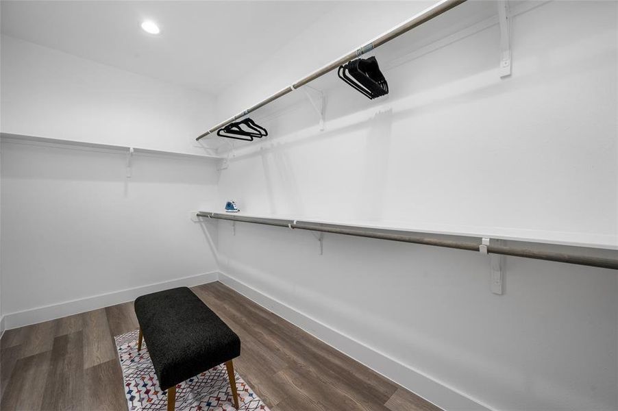 Spacious, unfurnished interior of a new home in , Houston (Image 25).