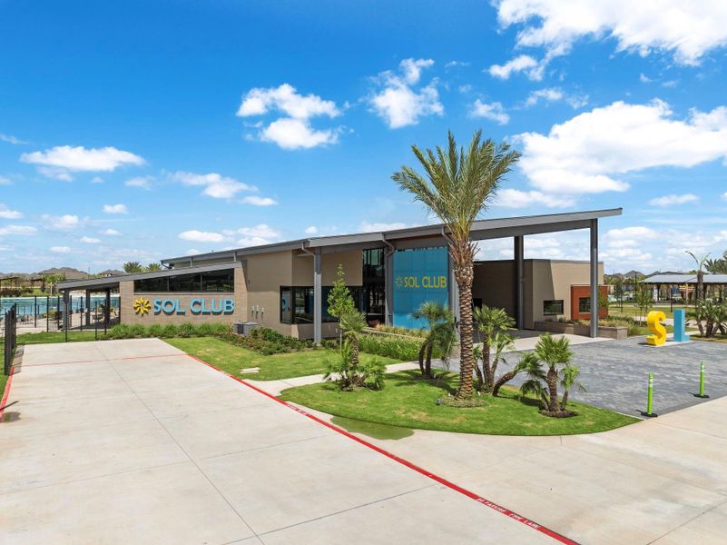 Community amenities in Sunterra, Katy (Image 22).