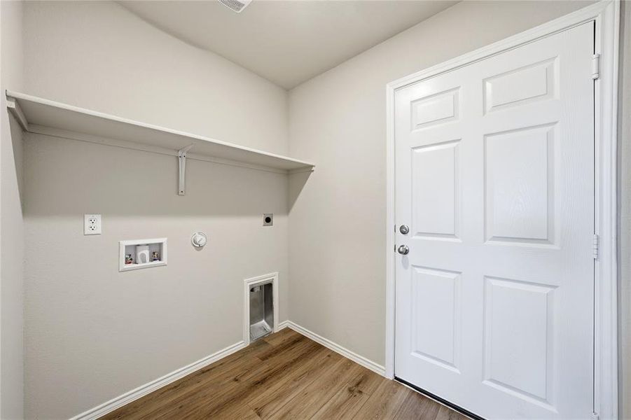 Spacious, unfurnished interior of a new home in , Waco (Image 16).