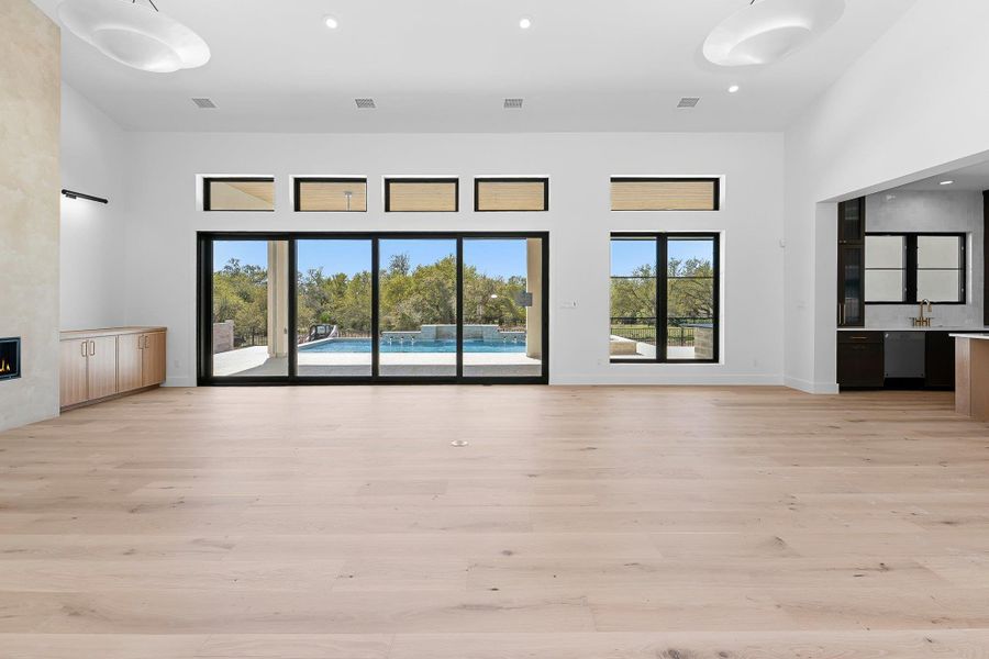 Spacious, unfurnished interior of a new home in , Georgetown (Image 22).