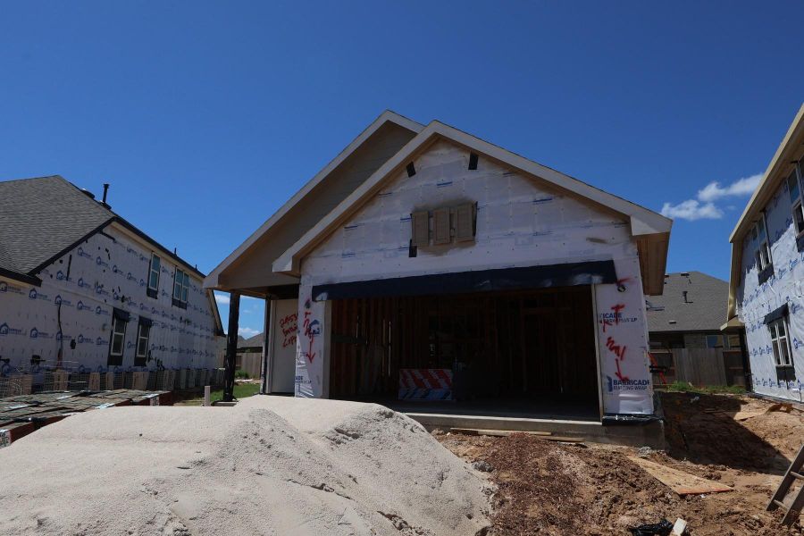 Two story home with 4 beds, 2.5 baths, and 2 car garage