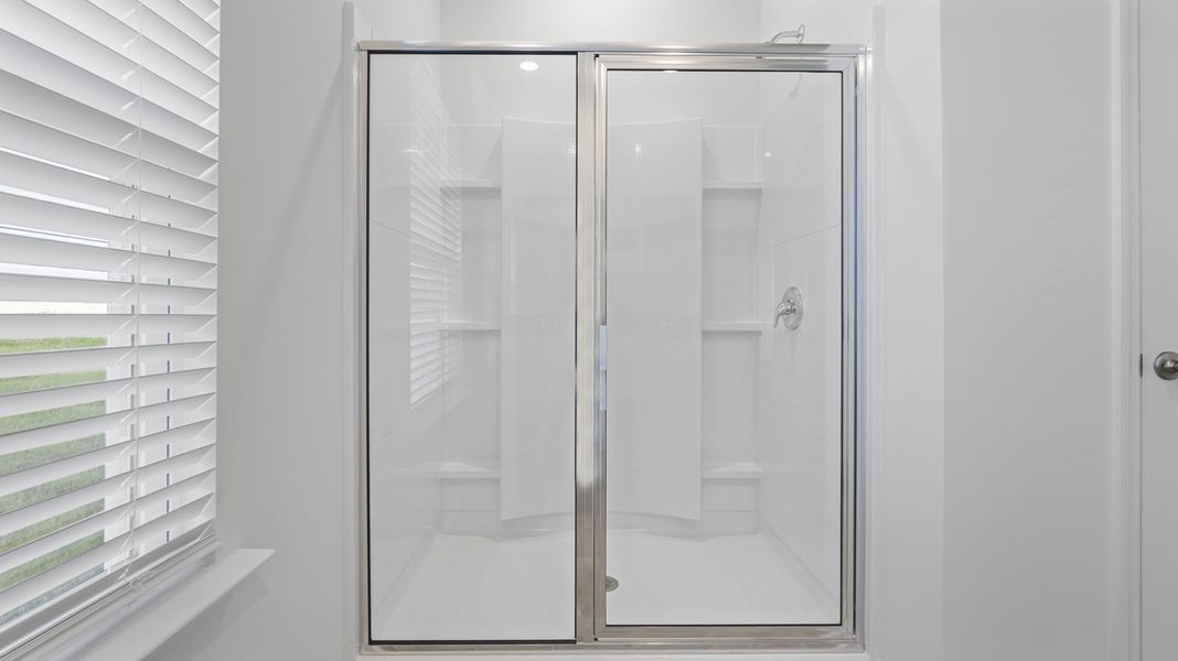 Close-up of interior finishes inside a home in Fieldcrest Acres, Blountville (Image 18).