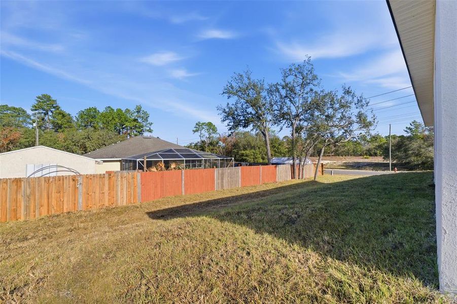 Exterior details and patio area of a home in , Ocala (Image 22).