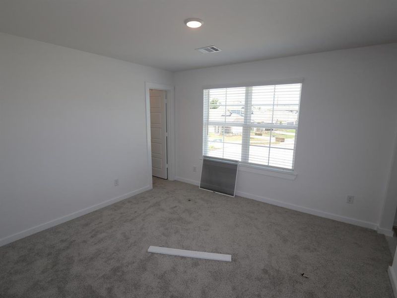 Spacious, unfurnished interior of a new home in Summerview, Fulshear (Image 10). Spacious, unfurnished interior of a new home in Summerview, Fulshear (Image 10).