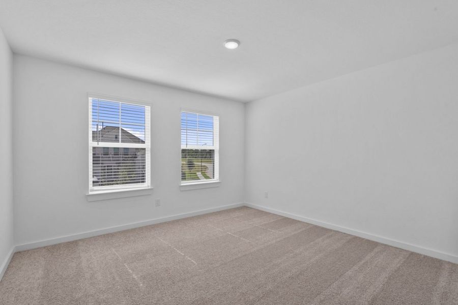 Spacious, unfurnished interior of a new home in Katy Lakes, Katy (Image 17).