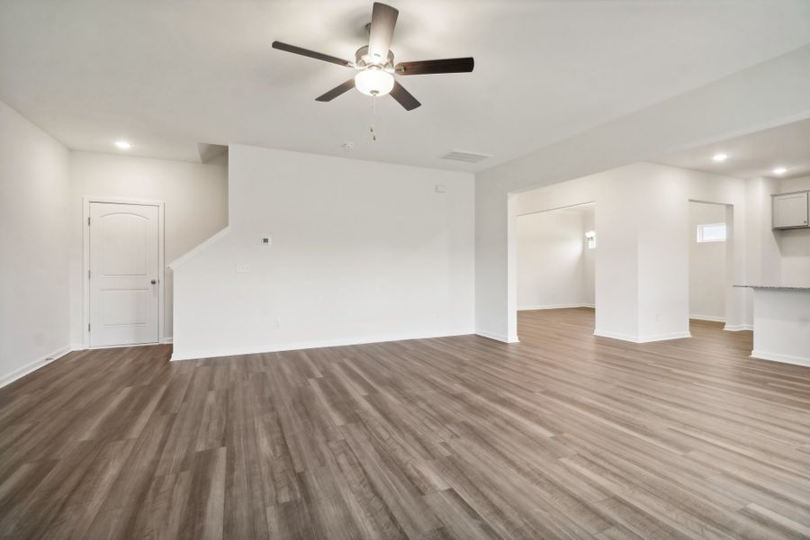 Spacious, unfurnished interior of a new home in Portrait Hills, Aiken (Image 5).