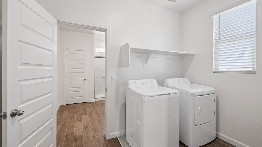 Furnished interior view inside a new home in Apache Farms, Buckeye (Image 12).