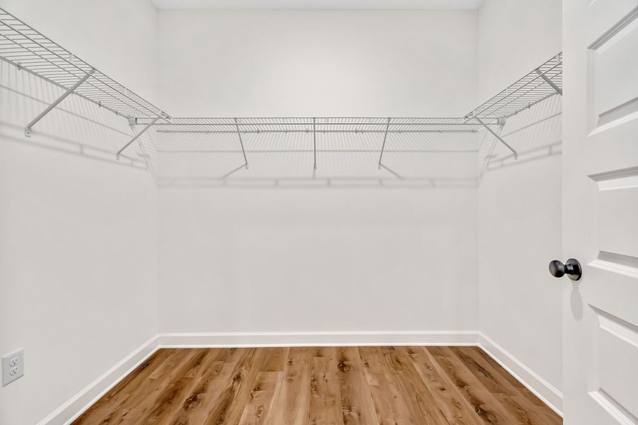Spacious, unfurnished interior of a new home in Barton's Bend, Crestview (Image 48). Spacious, unfurnished interior of a new home in Barton's Bend, Crestview (Image 48).