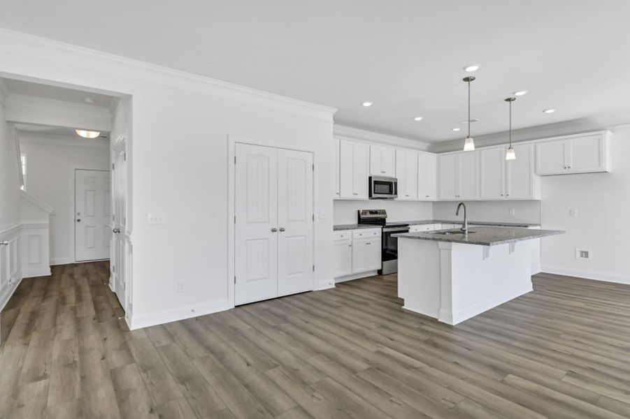 Image 33 of a home in Ashton Lakes.