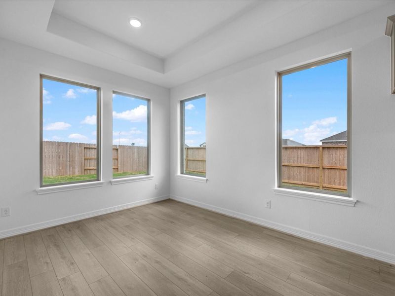 Spacious, unfurnished interior of a new home in Sunterra, Katy (Image 15).
