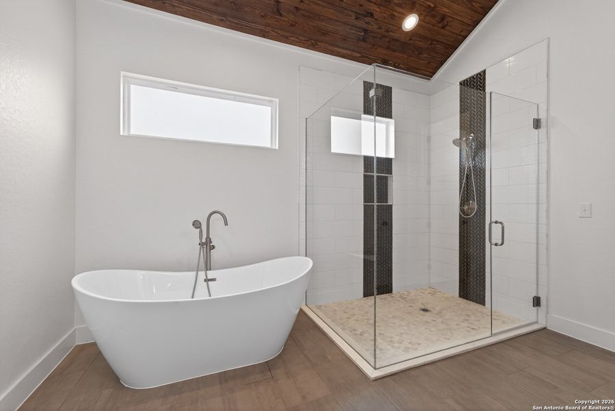 Furnished interior view inside a new home in , Blanco (Image 14).