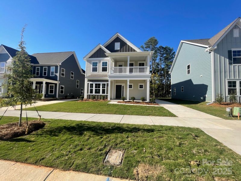 Image 24 of a home in Arbor Village.