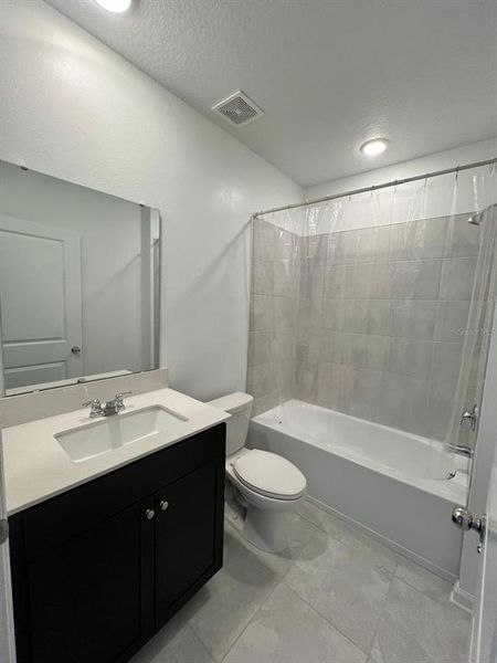 Furnished interior view inside a new home in Lawson Dunes, Haines City (Image 4).