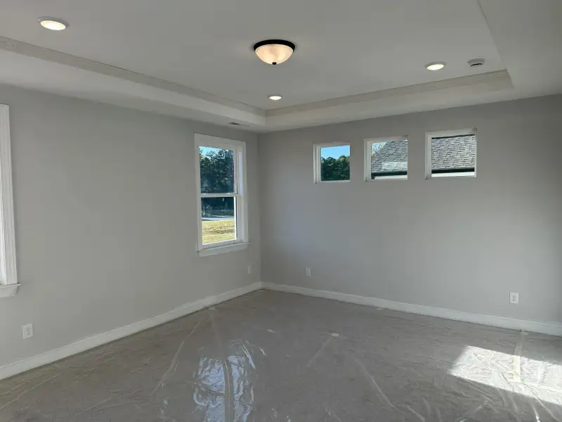Spacious, unfurnished interior of a new home in The Enclave at Laurelbrook, Sherrills Ford (Image 7).