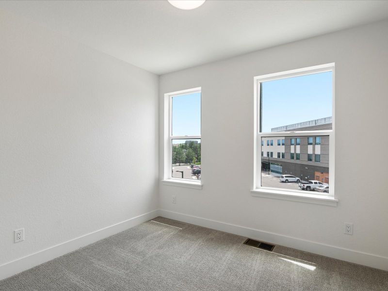 Spacious, unfurnished interior of a new home in Ascent at Inverness, Englewood (Image 23).