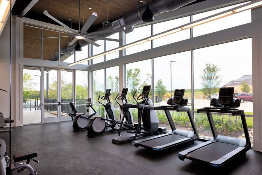 Community amenities in South Oak, Lakewood Village (Image 16).