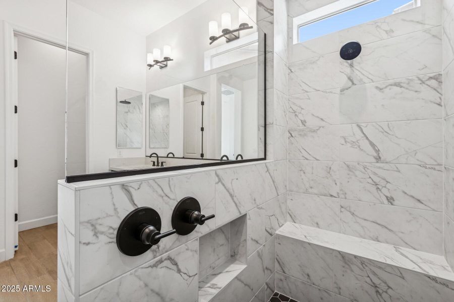 Homesite29-012 Homesite29-012