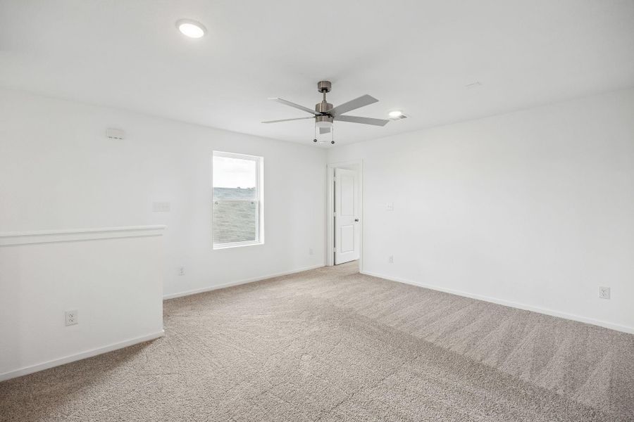 Spacious, unfurnished interior of a new home in Montgomery Bend, Montgomery (Image 21).