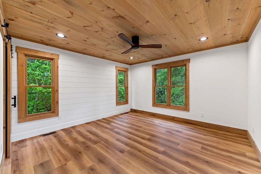 Spacious, unfurnished interior of a new home in , Mineral Bluff (Image 58). Spacious, unfurnished interior of a new home in , Mineral Bluff (Image 58).