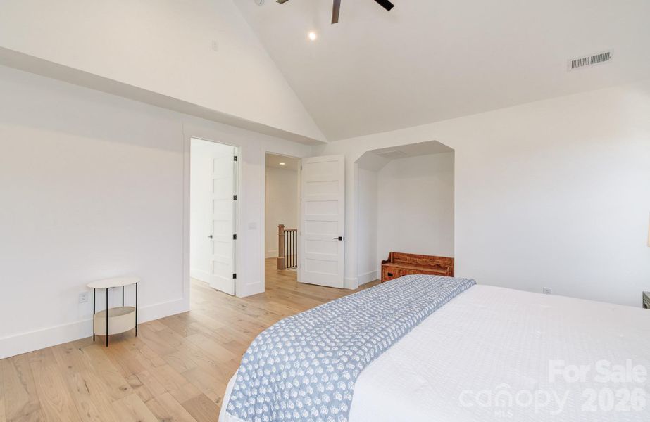 Spacious, unfurnished interior of a new home in , Mills River (Image 22).