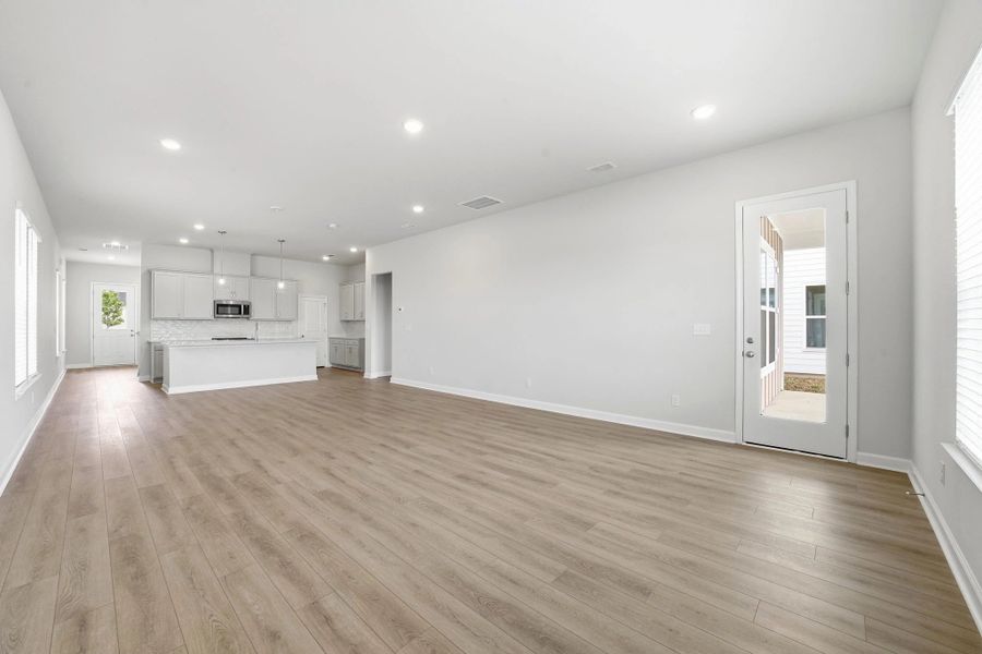 Spacious, unfurnished interior of a new home in Blue Heron Retreat, Little River (Image 13).