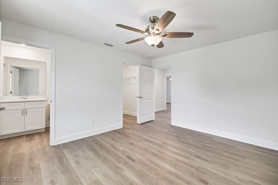 Spacious, unfurnished interior of a new home in Cape Coral, Cape Coral (Image 31). Spacious, unfurnished interior of a new home in Cape Coral, Cape Coral (Image 31).