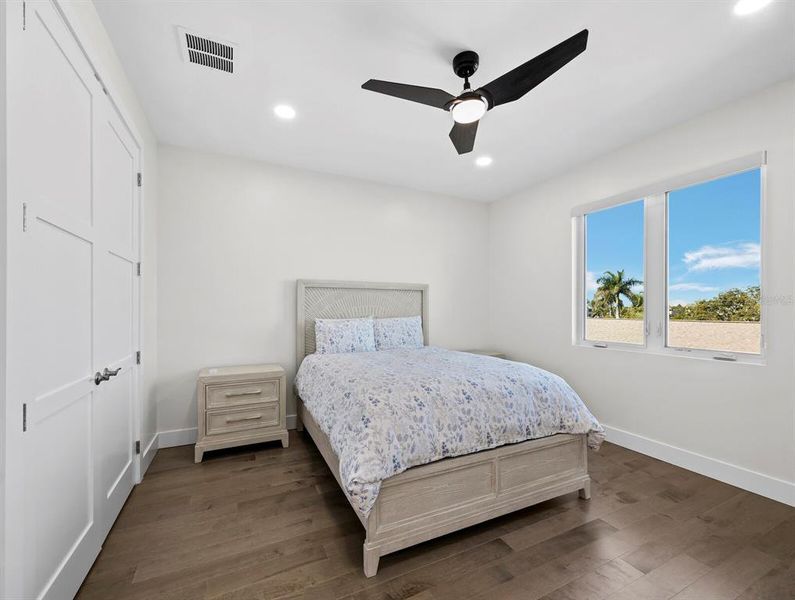 Furnished interior view inside a new home in , Longboat Key (Image 33).
